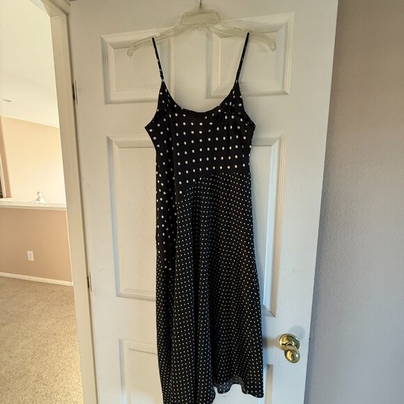 Asymmetric Polka Dot Dress - Picture 3 of 5